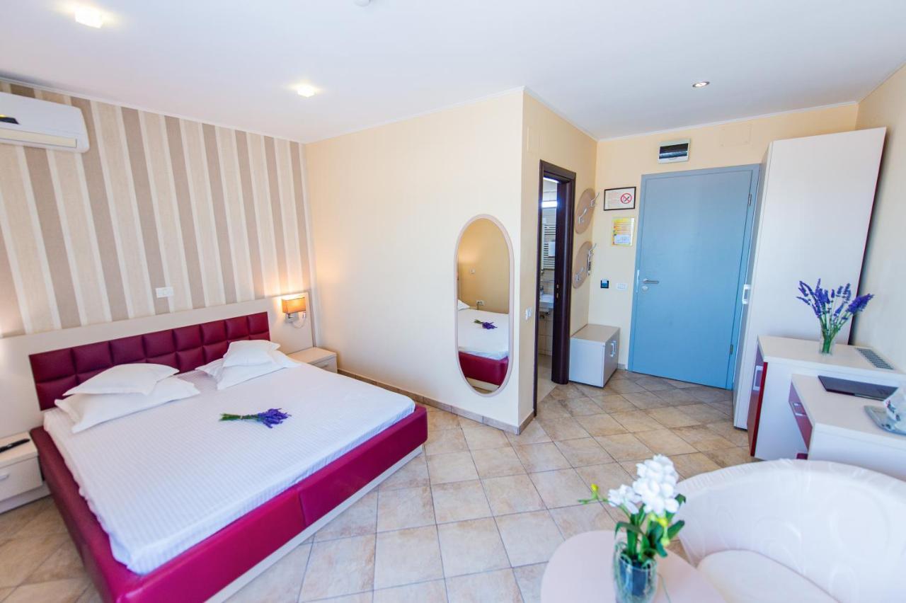 Hotel Prestige Мамая Экстерьер фото
